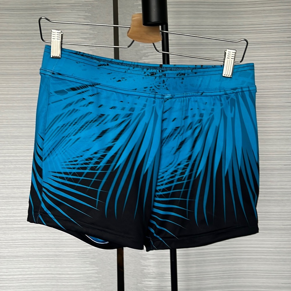 Warrior Wear men’s yoga shorts size medium